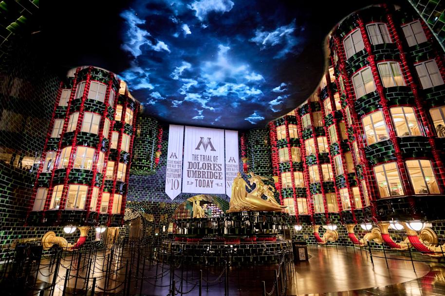 Epic-Universe-Ministry-of-Magic